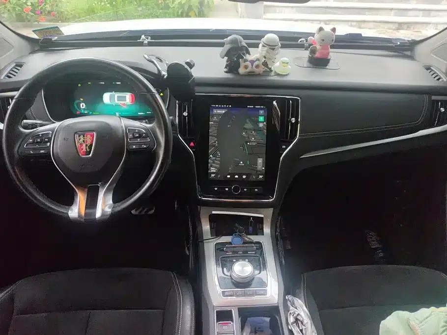 Roewe RX5 New Energy 2017 ERX5 EV400 Electric Internet Supreme Edition — миниатюра 12