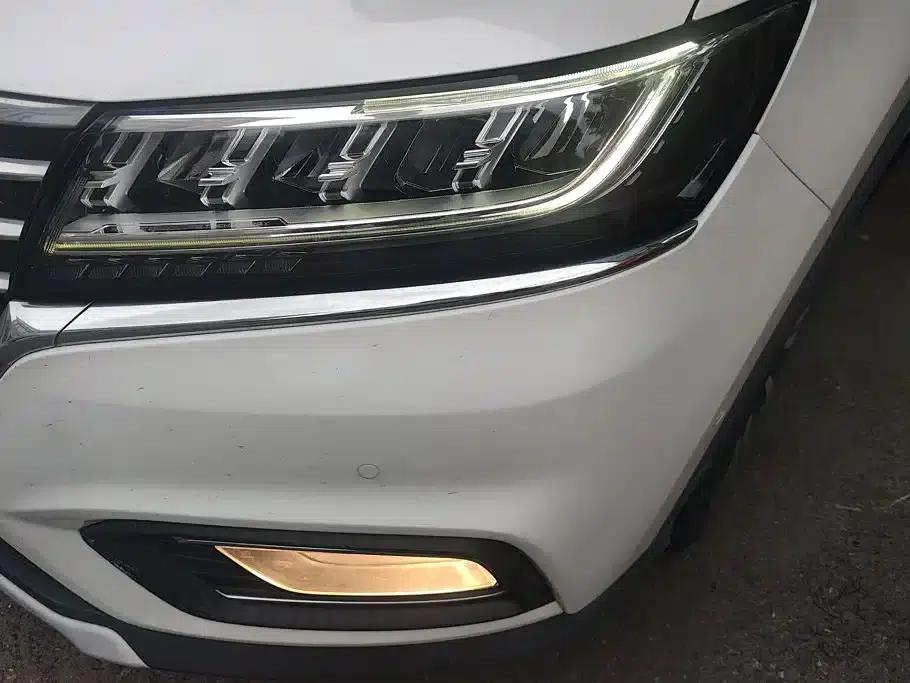 Roewe RX5 New Energy 2017 ERX5 EV400 Electric Internet Supreme Edition — миниатюра 5