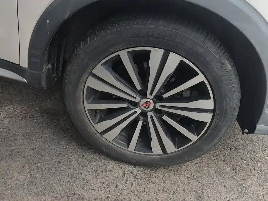 Roewe RX5 New Energy 2017 ERX5 EV400 Electric Internet Supreme Edition — миниатюра 6