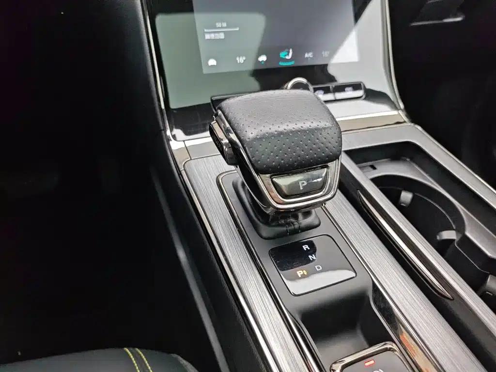 Roewe RX5 New Energy 2021 ePLUS National Trend Ronglin Luxury Edition — миниатюра 13