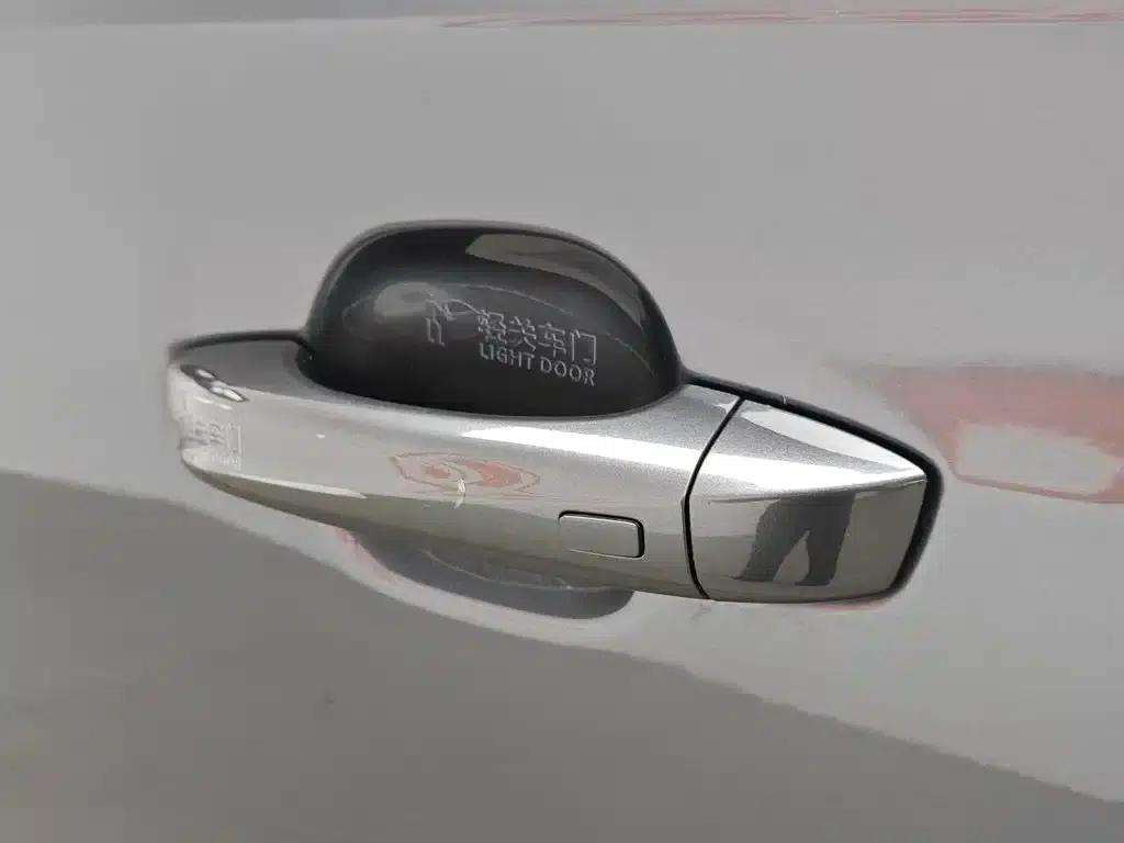 Roewe RX5 New Energy 2021 ePLUS National Trend Ronglin Luxury Edition — миниатюра 18