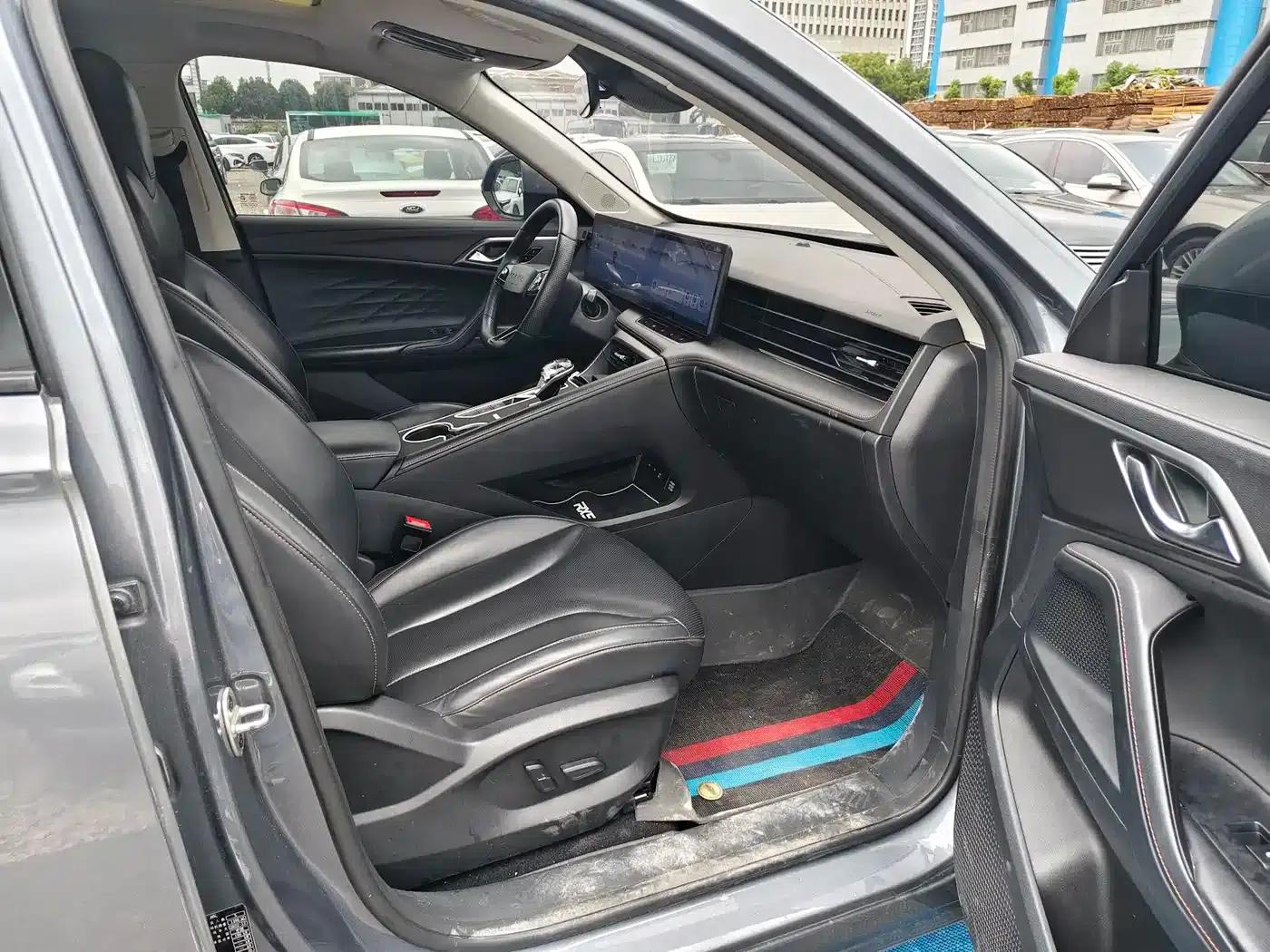 Roewe RX5 New Energy 2023 eRX5 Super Hybrid Premium Edition — миниатюра 7