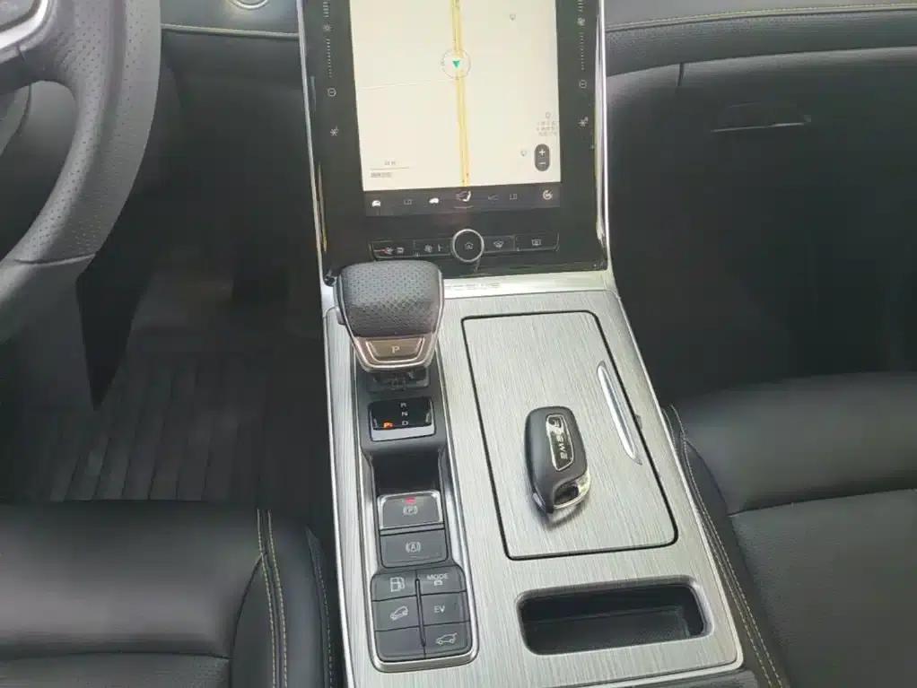 Roewe RX5 New Energy 2020 ePLUS National Trend Ronglin Luxury Edition — миниатюра 14