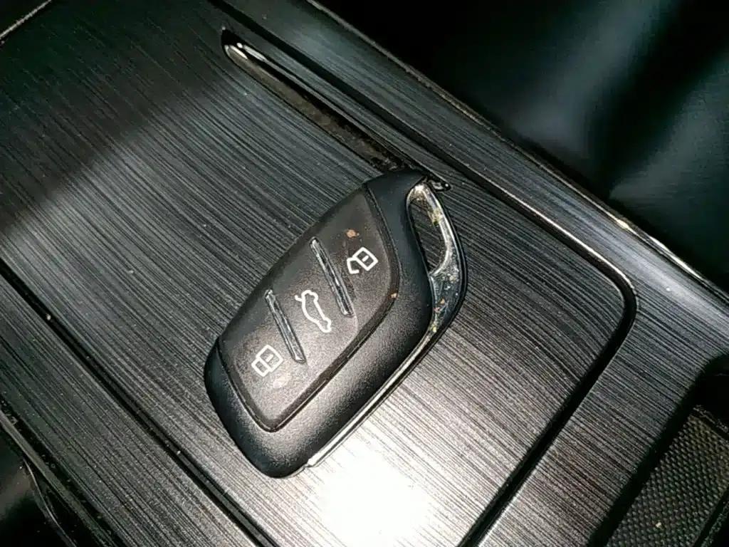 Roewe RX5 New Energy 2021 ePLUS National Trend Ronglin Luxury Edition — миниатюра 9