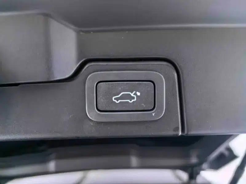 Range Rover Evoque 2018 240PS SE Smart Edition — миниатюра 12