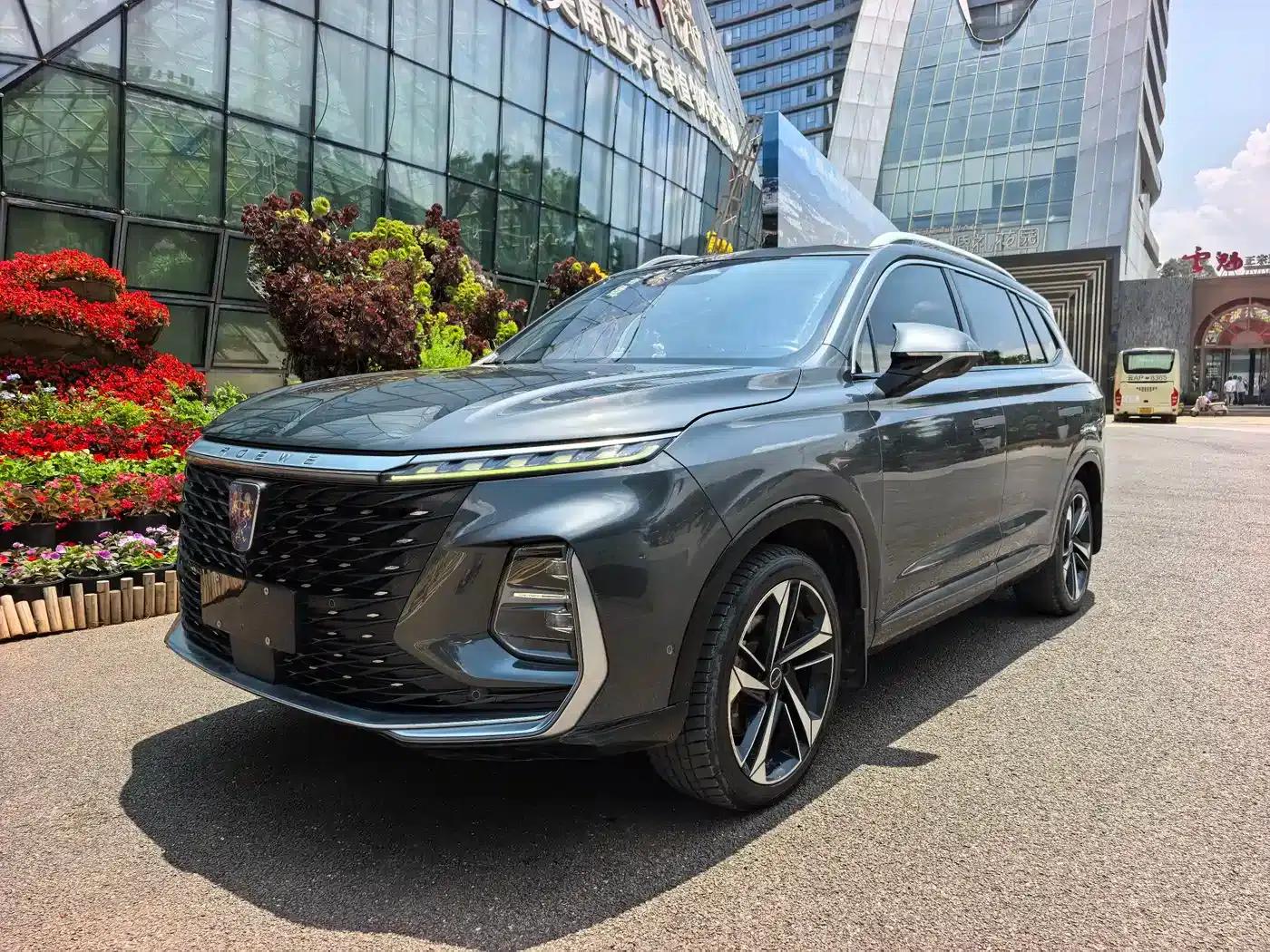Roewe RX5 MAX 2021 Supreme Series 400TGI Automatic Luxury Cockpit Edition — миниатюра 1