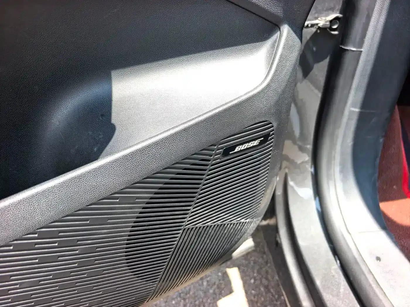 Roewe RX5 MAX 2021 Supreme Series 400TGI Automatic Luxury Cockpit Edition — миниатюра 11
