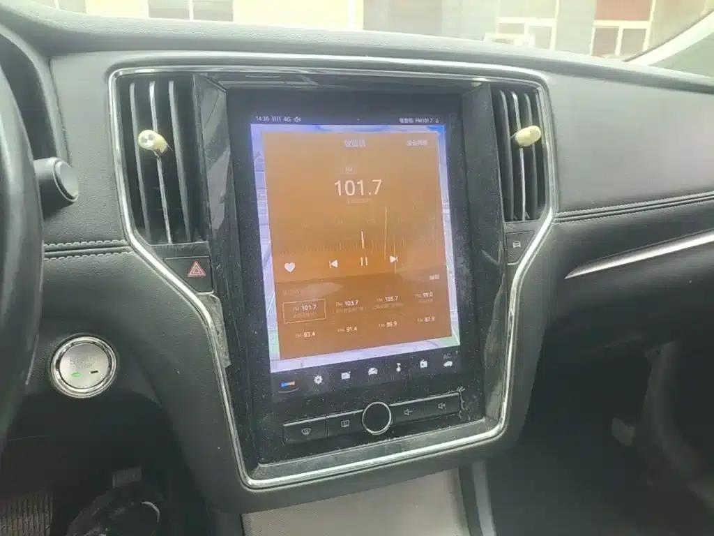 Roewe i6 New Energy 2019 PLUS 50T Internet Glory Flagship Edition — миниатюра 13