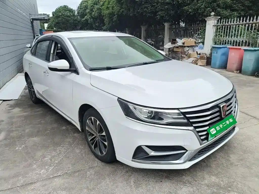Roewe i6 New Energy 2019 PLUS 50T Internet Glory Flagship Edition — миниатюра 4