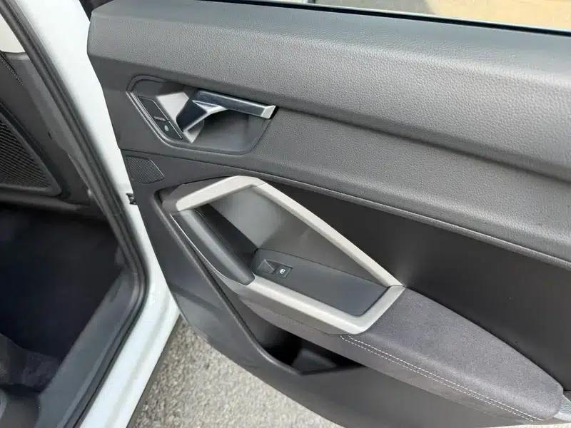 Audi Q3 2023 35 TFSI Fashion Dynamic Edition — миниатюра 8