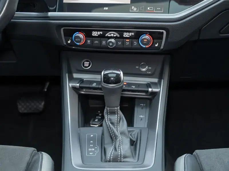 Audi Q3 2023 35 TFSI Fashion Dynamic Edition — миниатюра 17