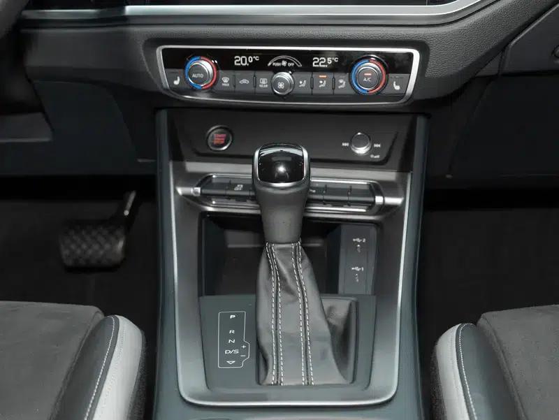 Audi Q3 2022 35 TFSI Progressive Dynamic — миниатюра 13