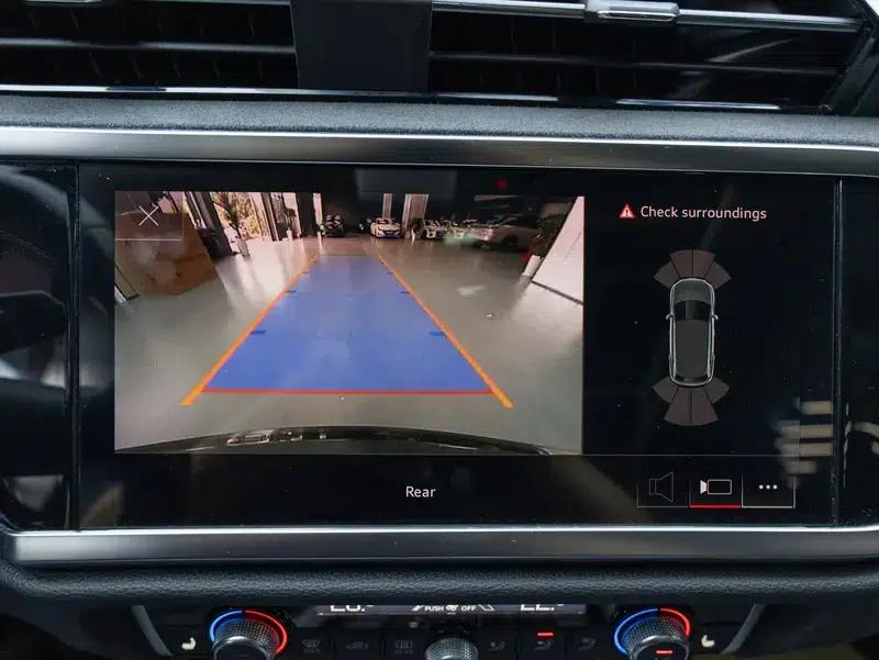 Audi Q3 2022 35 TFSI Progressive Dynamic — миниатюра 9