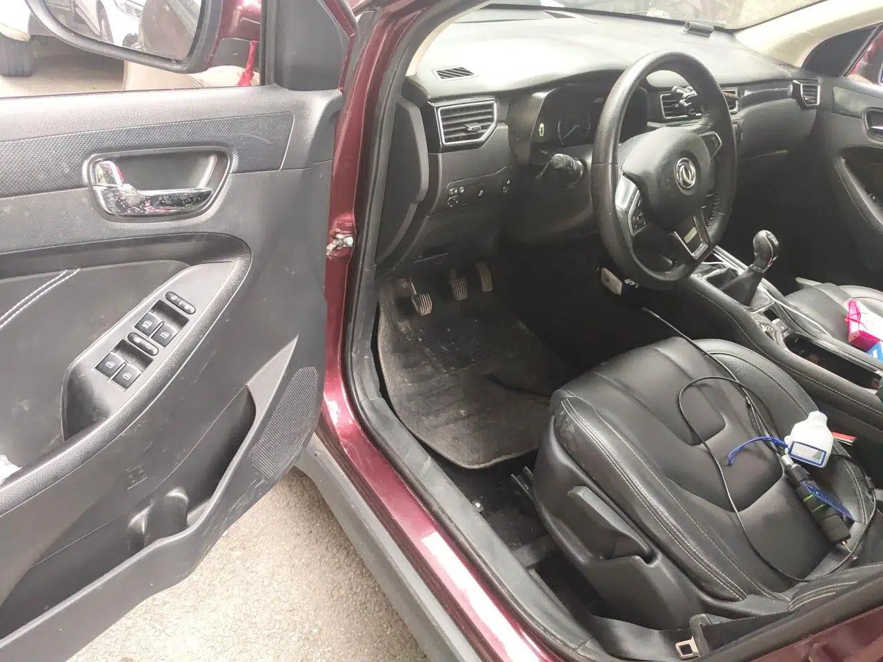 Dongfeng Fengon 580 2016 1.5T Manual Luxury Edition — миниатюра 16