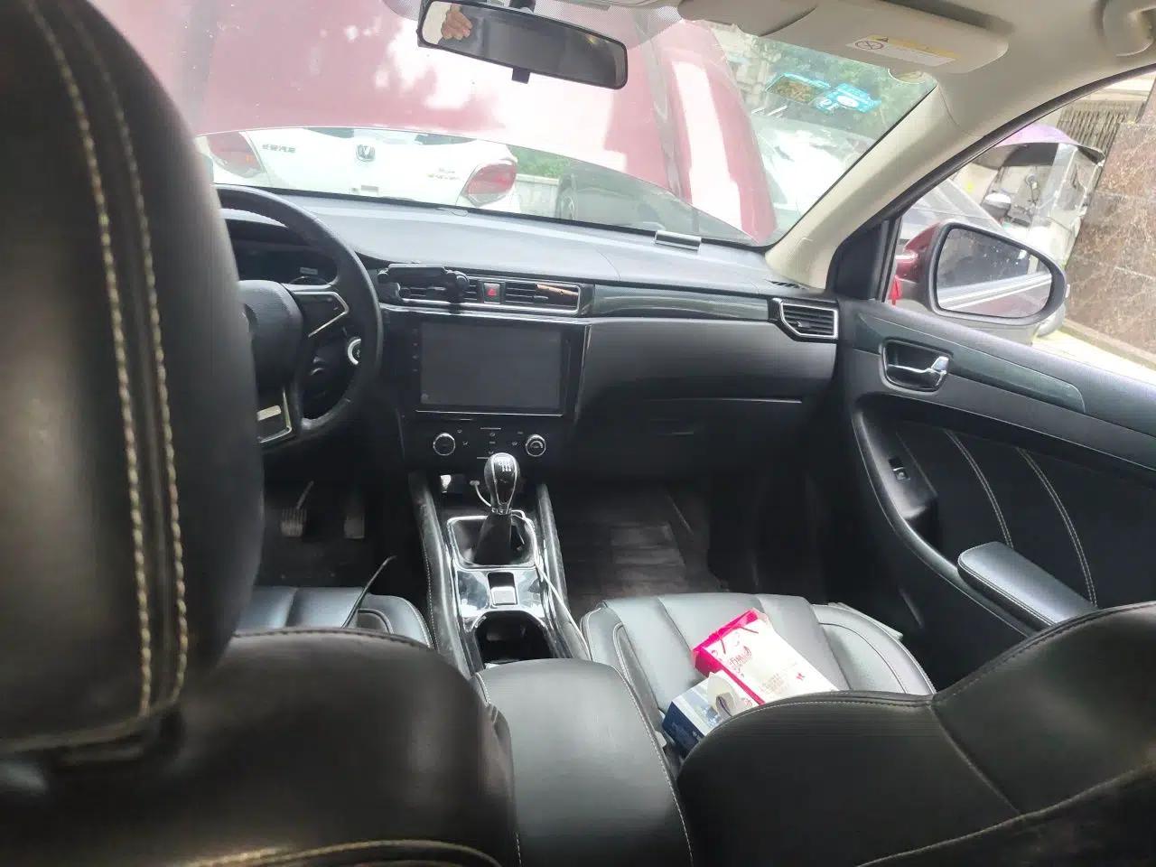 Dongfeng Fengon 580 2016 1.5T Manual Luxury Edition — миниатюра 18