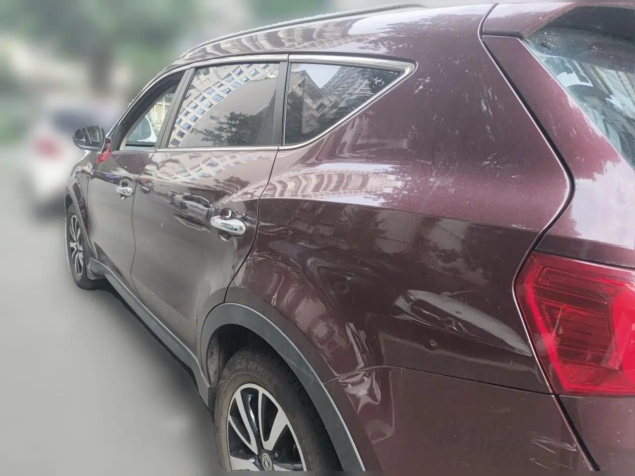 Dongfeng Fengon 580 2016 1.5T Manual Luxury Edition — миниатюра 4