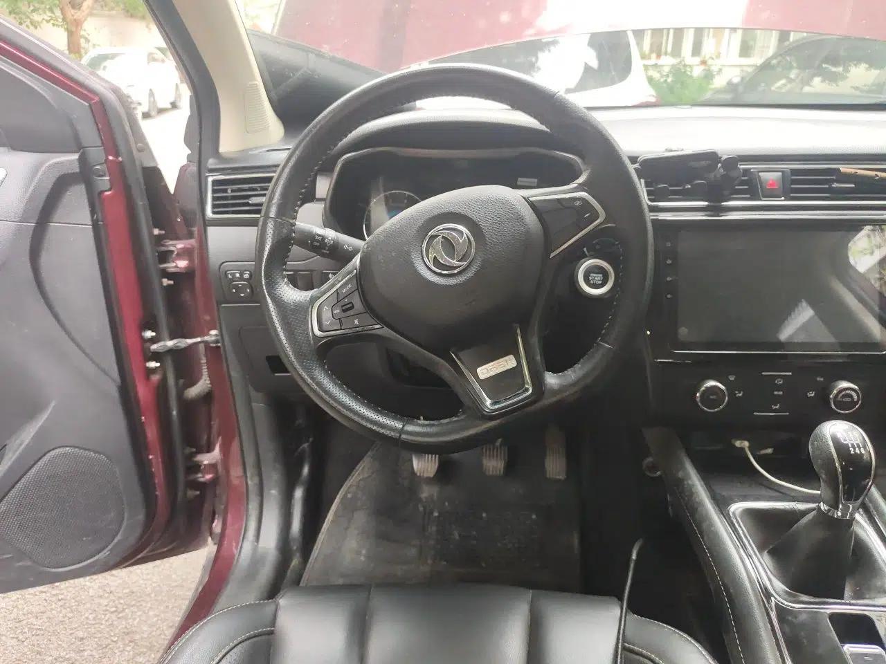 Dongfeng Fengon 580 2016 1.5T Manual Luxury Edition — миниатюра 10