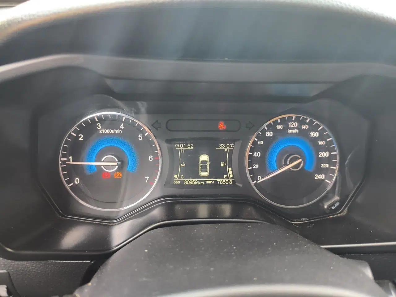 Dongfeng Fengon 580 2017 1.5T Manual Luxury Model — миниатюра 11
