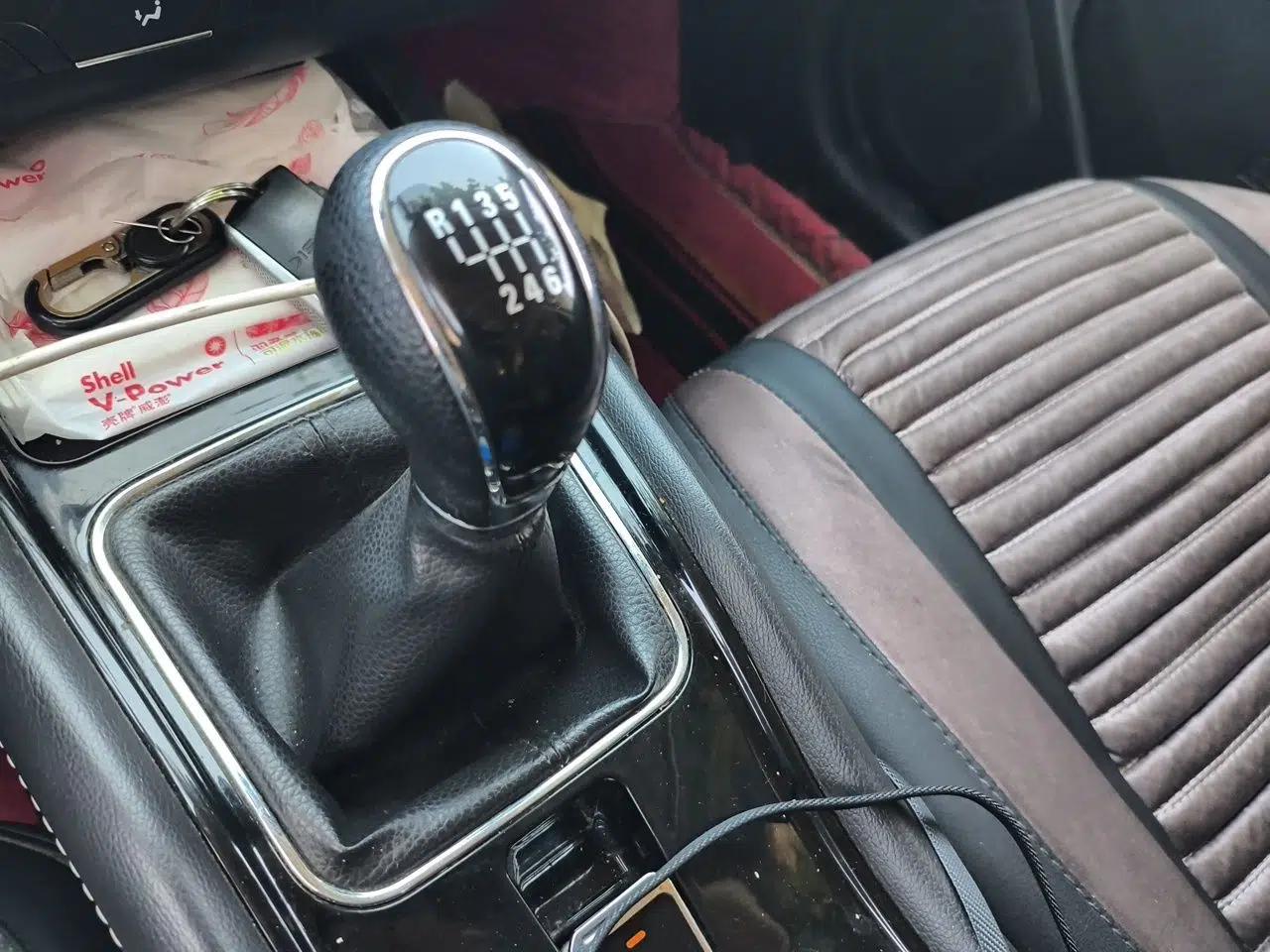Dongfeng Fengon 580 2017 1.5T Manual Luxury Model — миниатюра 14