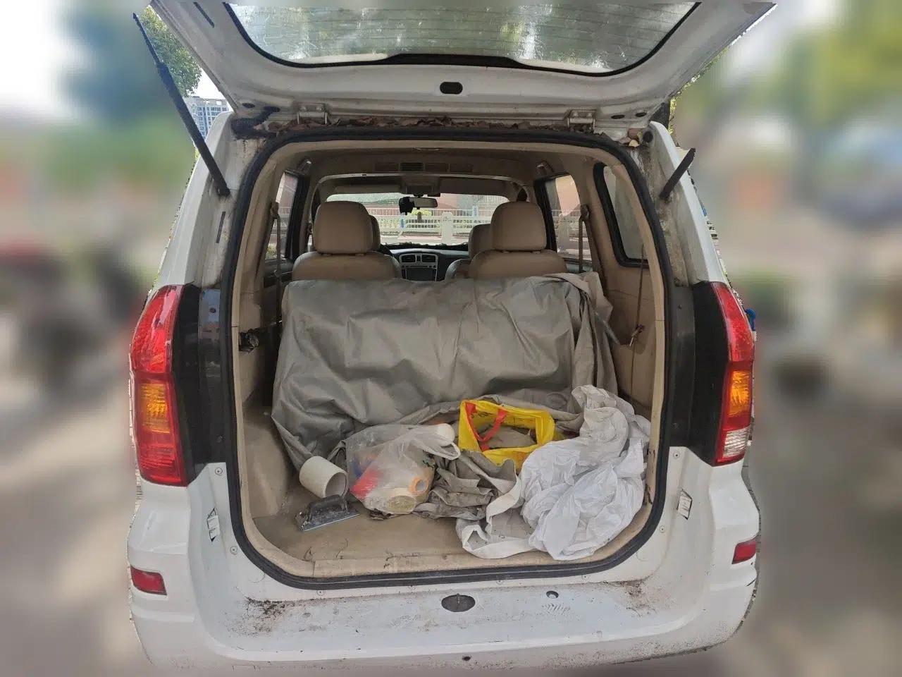 Dongfeng Fengon 330 2014 1.5L Manual Standard Edition DK15-02 — миниатюра 19