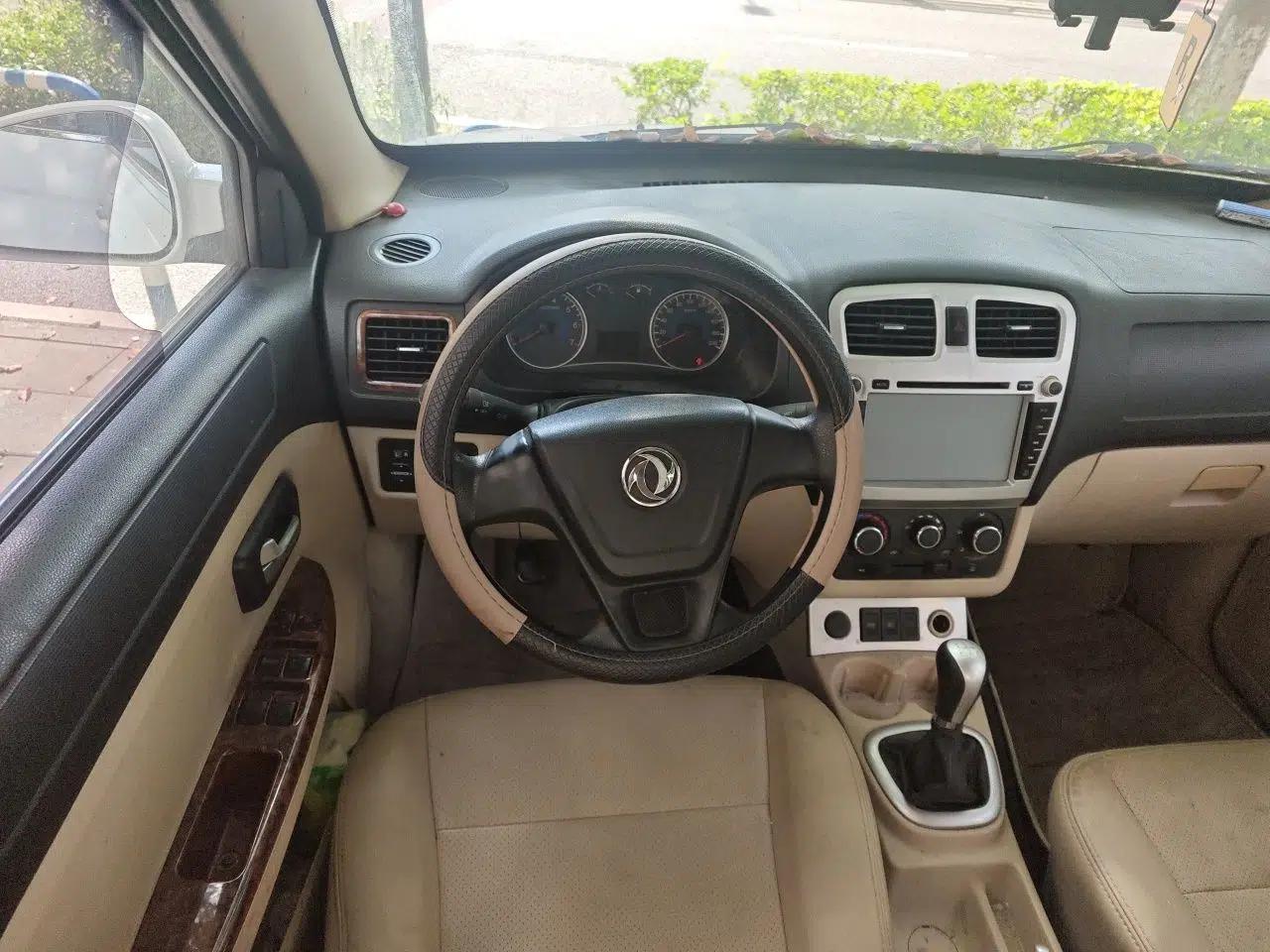 Dongfeng Fengon 330 2014 1.5L Manual Standard Edition DK15-02 — миниатюра 10