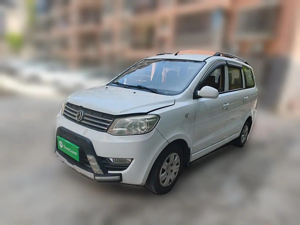 Dongfeng Fengon 330 2014 1.5L Manual Standard Edition DK15-02 — миниатюра 1