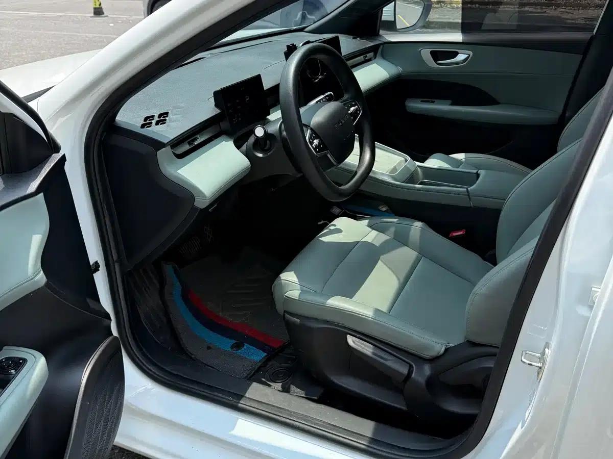 Roewe D6 2025 520km Comfort Edition — миниатюра 6