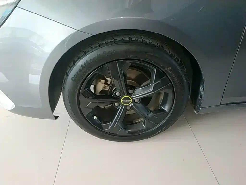 Roewe i6 MAX 2020 300TGI Automatic Cool Edition — миниатюра 23