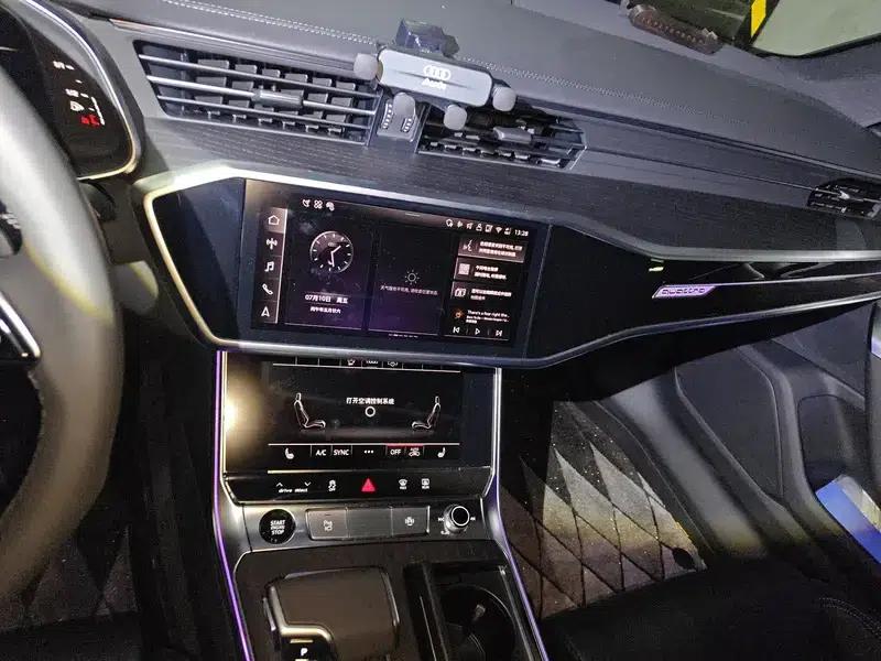 Audi A6L 2026 45 TFSI quattro Premium Dynamic Edition — миниатюра 12