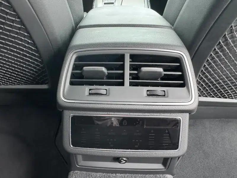 Audi A6L 2019 40 TFSI Luxury Elegance — миниатюра 10