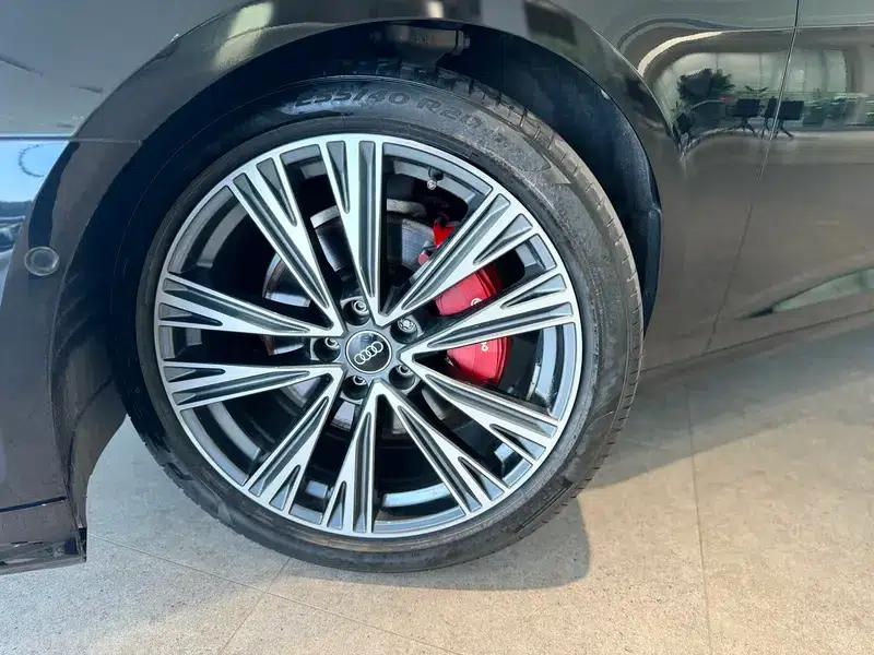 Audi A6L 2024 45 TFSI Premium Elegance — миниатюра 4