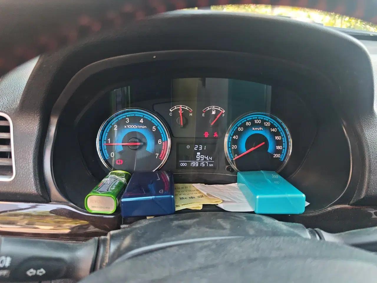 Dongfeng Fengon 370 2016 1.5L Manual Luxury 7-Seater — миниатюра 11