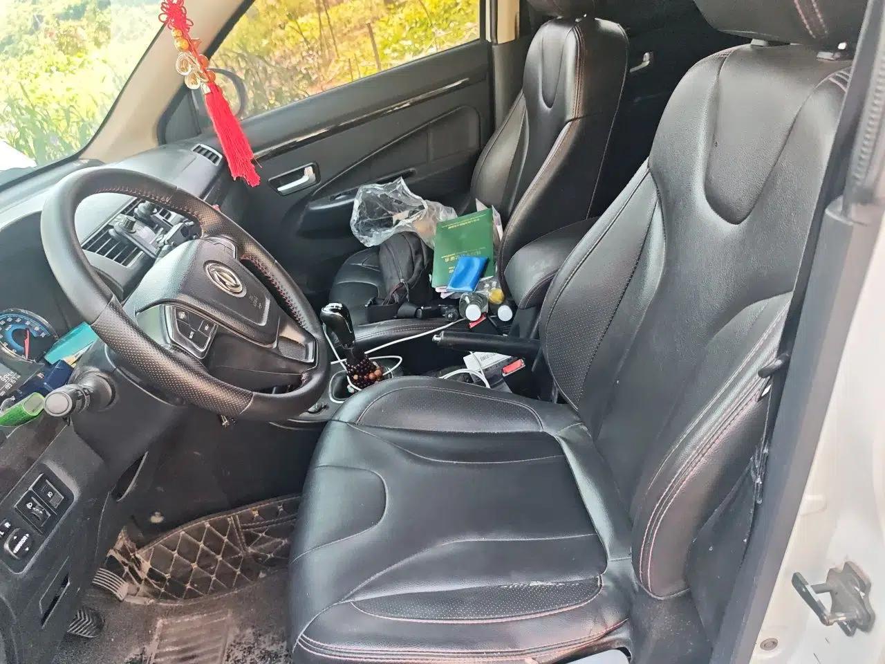 Dongfeng Fengon 370 2016 1.5L Manual Luxury 7-Seater — миниатюра 15