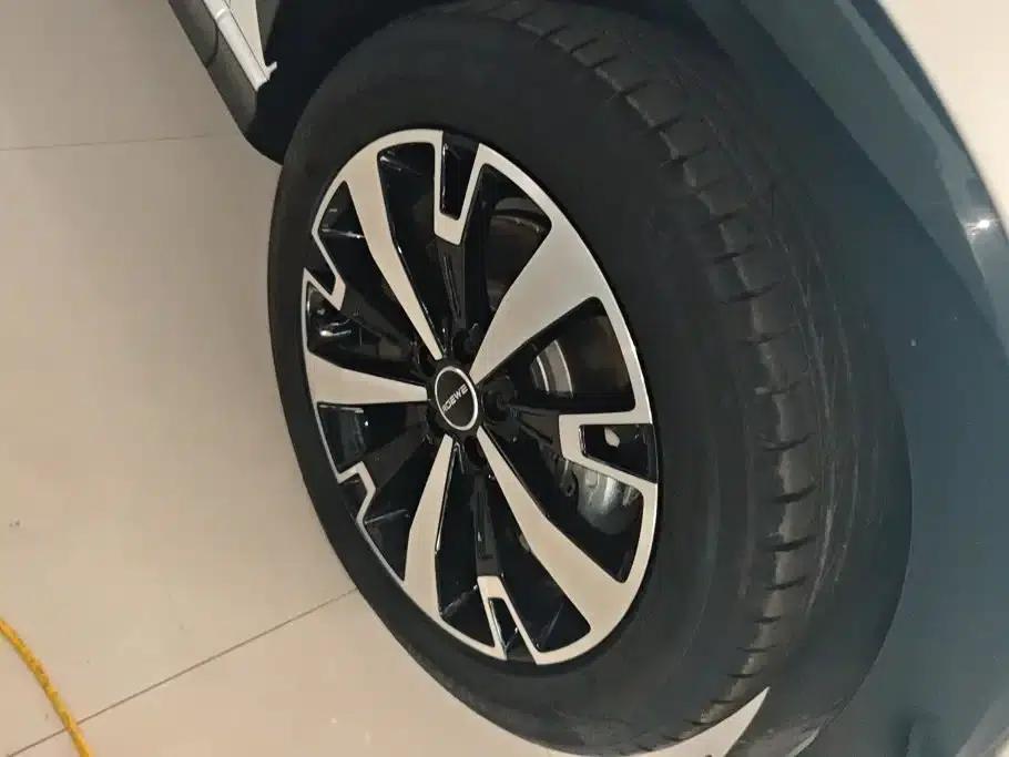 Roewe D5X DMH 2024 135 Flagship Edition — миниатюра 6