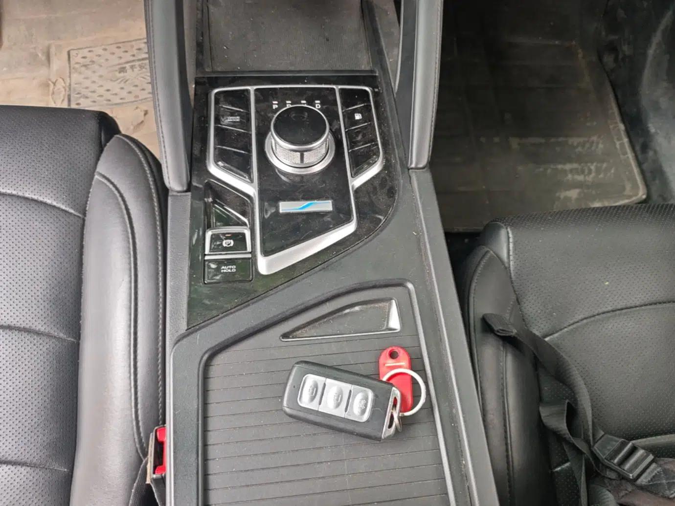 Dongfeng Fengon E3 2019 EVR Range-Extended Smart Model — миниатюра 16