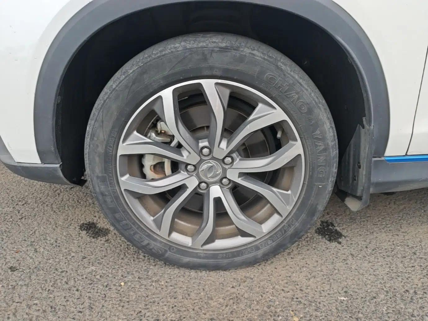 Dongfeng Fengon E3 2019 EVR Range-Extended Smart Model — миниатюра 10