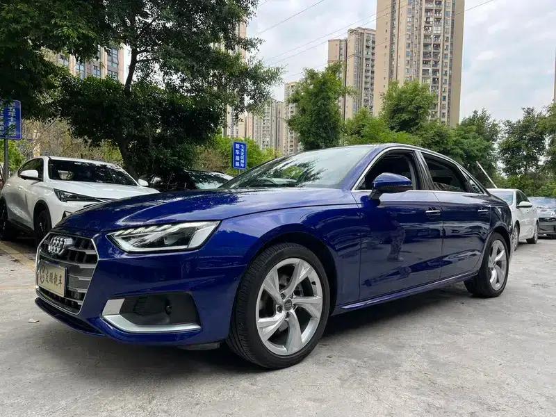 Audi A4L 2020 40 TFSI Luxury Elegance — миниатюра 1