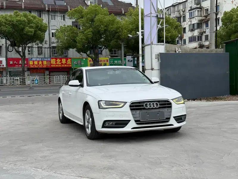 Audi A4L 2015 35 TFSI Automatic Standard Edition — миниатюра 3