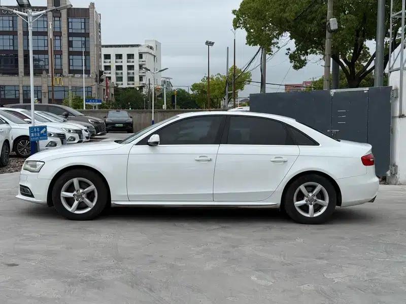 Audi A4L 2015 35 TFSI Automatic Standard Edition — миниатюра 4