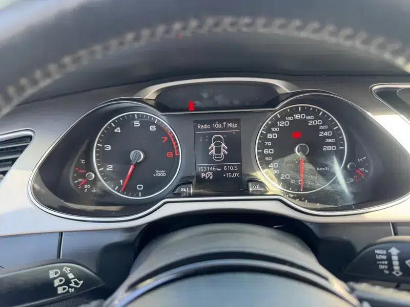 Audi A4L 2015 35 TFSI Automatic Standard Edition — миниатюра 10
