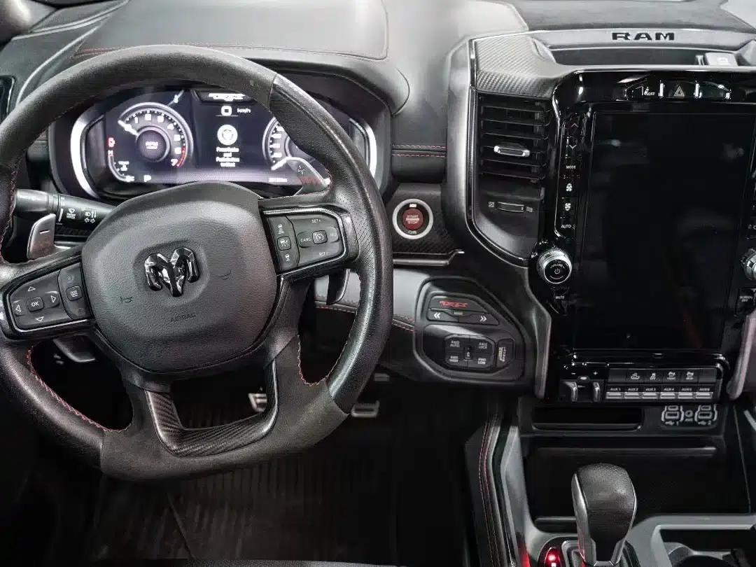 RAM Trucks Tyrannosaurus Rex 2023 6.2L Automatic — миниатюра 4