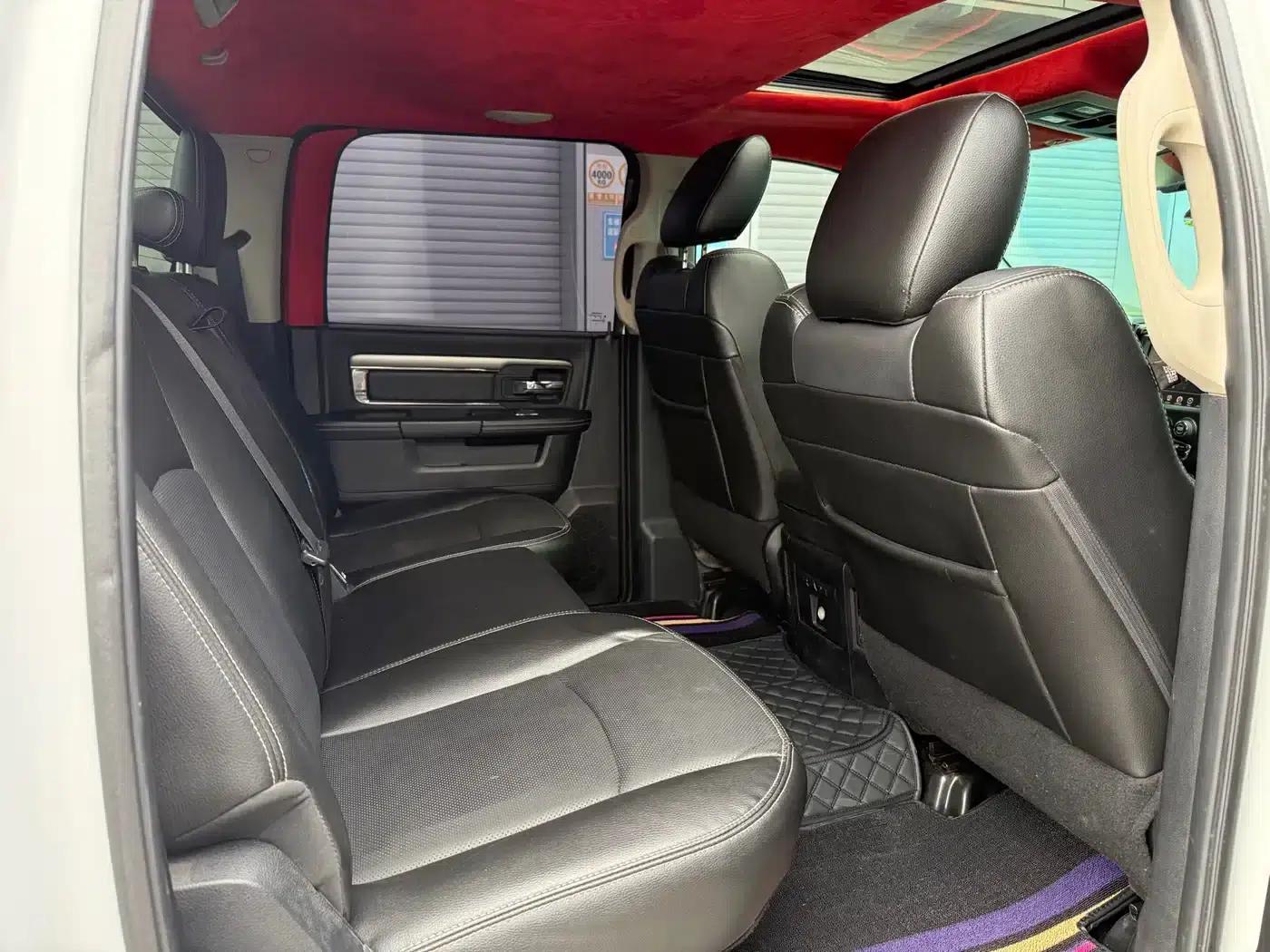 RAM Trucks 2013 1500 5.7L — миниатюра 8