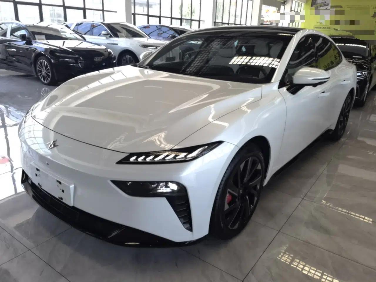 Dongfeng eπ eπ007 2024 Range-Extended 200 RuYi Edition — миниатюра 1