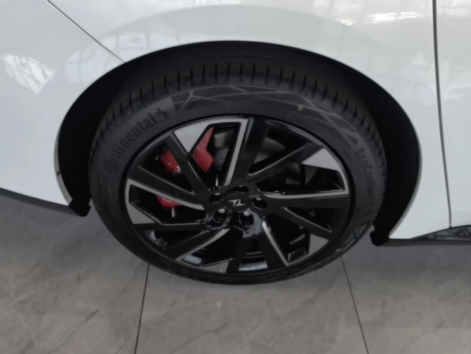 Dongfeng eπ eπ007 2024 Range-Extended 200 RuYi Edition — миниатюра 11