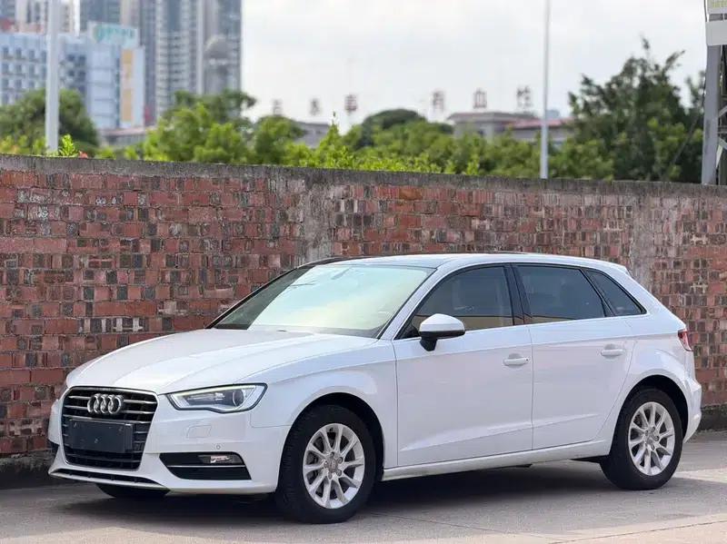 Audi A3 2015 Sportback 35 TFSI Millionth Anniversary Smart Edition — миниатюра 1
