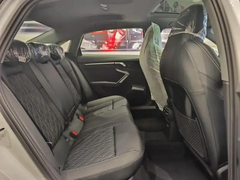 2026 Audi A3 A3L Limousine 35 TFSI Flying Spur Luxury Edition — миниатюра 13
