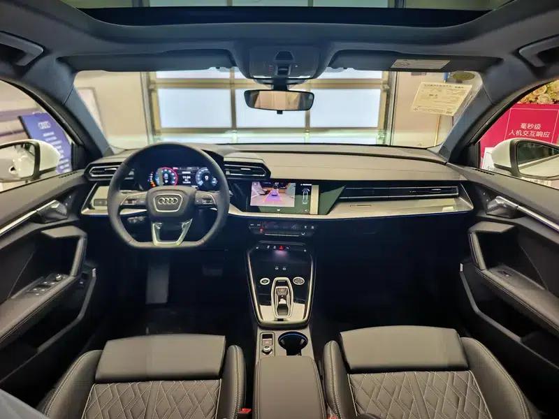 2026 Audi A3 A3L Limousine 35 TFSI Flying Spur Luxury Edition — миниатюра 9