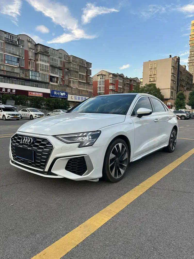 2021 Audi A3 A3L Limousine 35 TFSI Luxury Sport — миниатюра 1