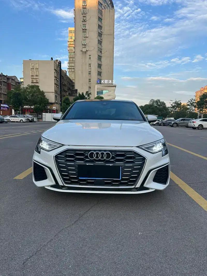 2021 Audi A3 A3L Limousine 35 TFSI Luxury Sport — миниатюра 2