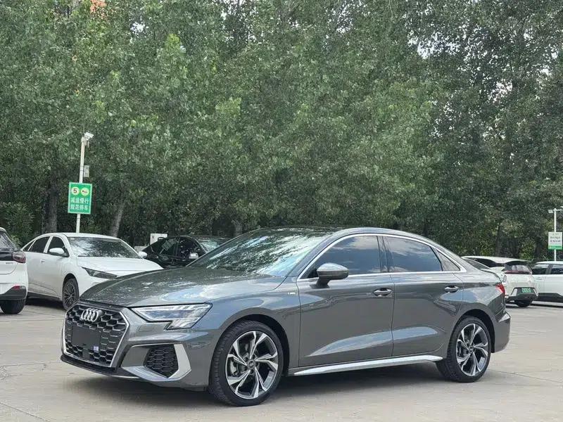 2023 Audi A3 A3L Limousine 35 TFSI Progressive Sport — миниатюра 1